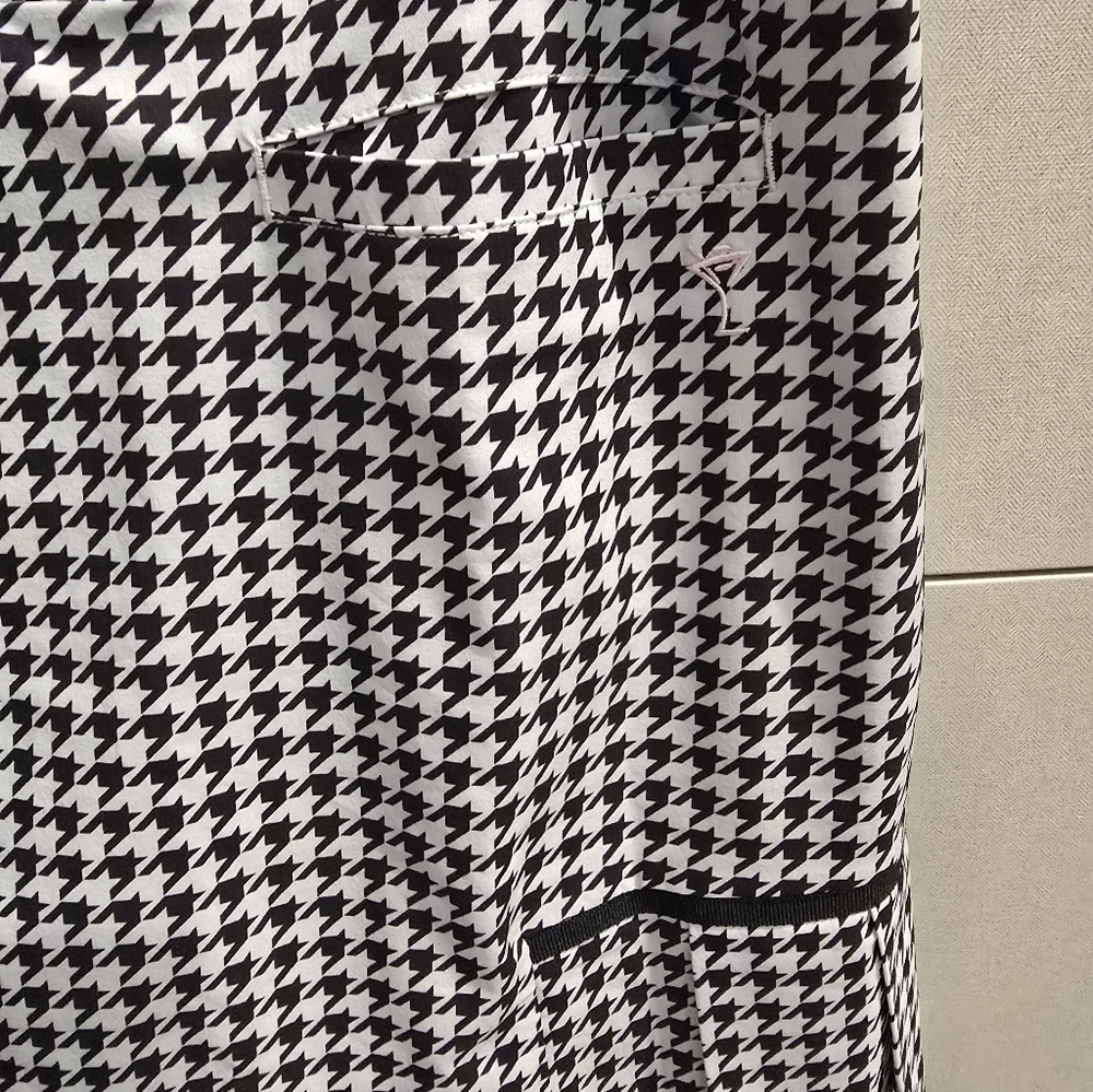 Golftini Houndstooth Black and White Skirt - Picture 5 of 5